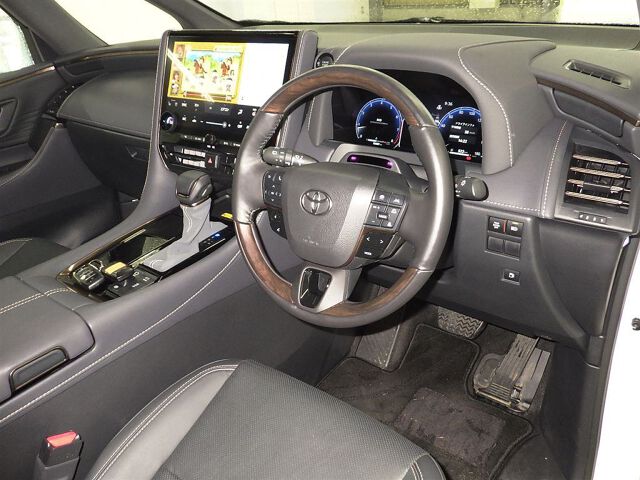 2025 Toyota Alphard Z 4WD auction photo 3