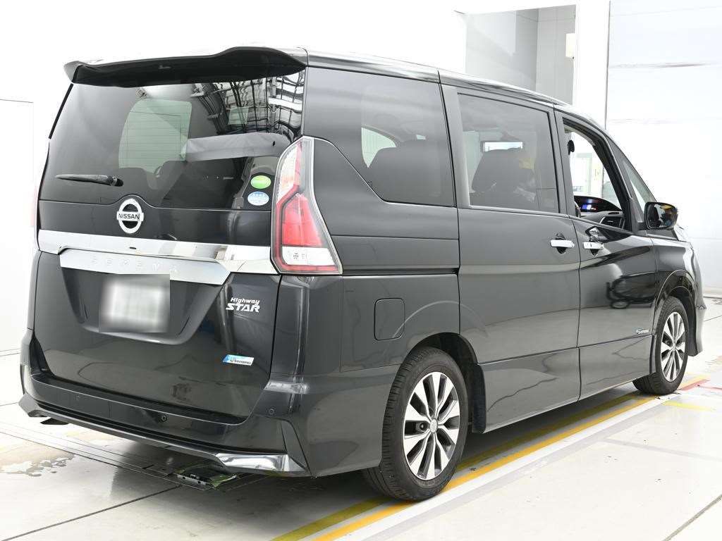 2017 Nissan Serena ハイウェイスター auction photo 2