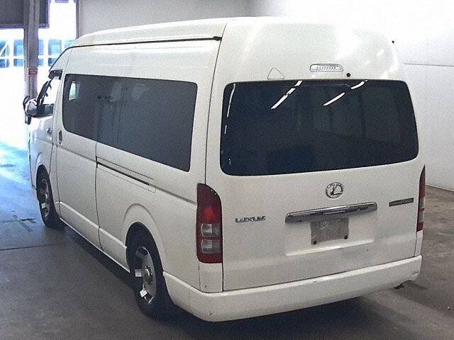 2008 Toyota Hiace グランドキャビン auction photo 2
