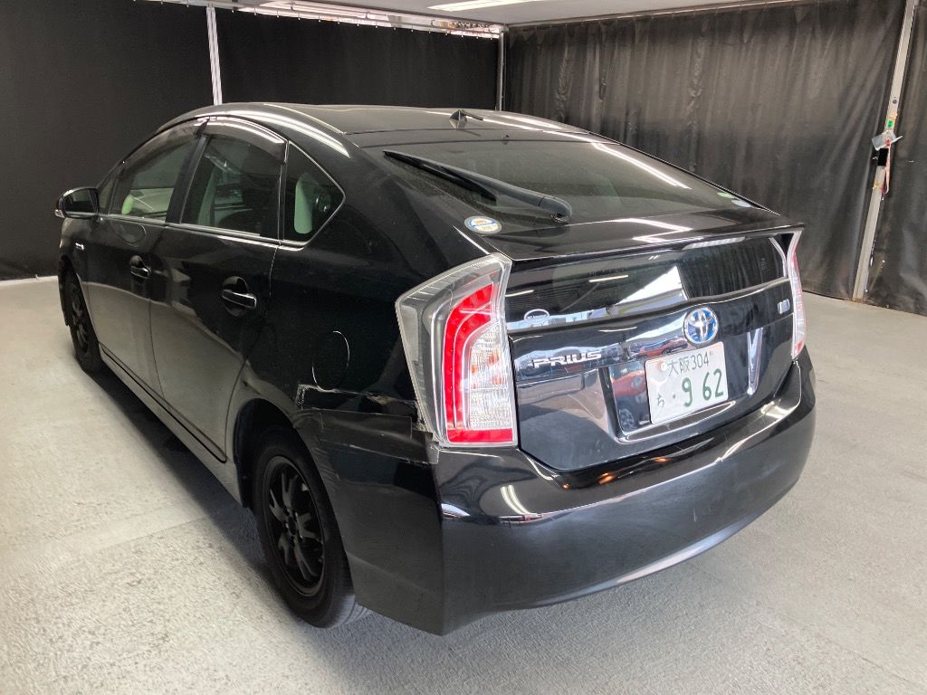 2014 Toyota Prius S auction photo 2