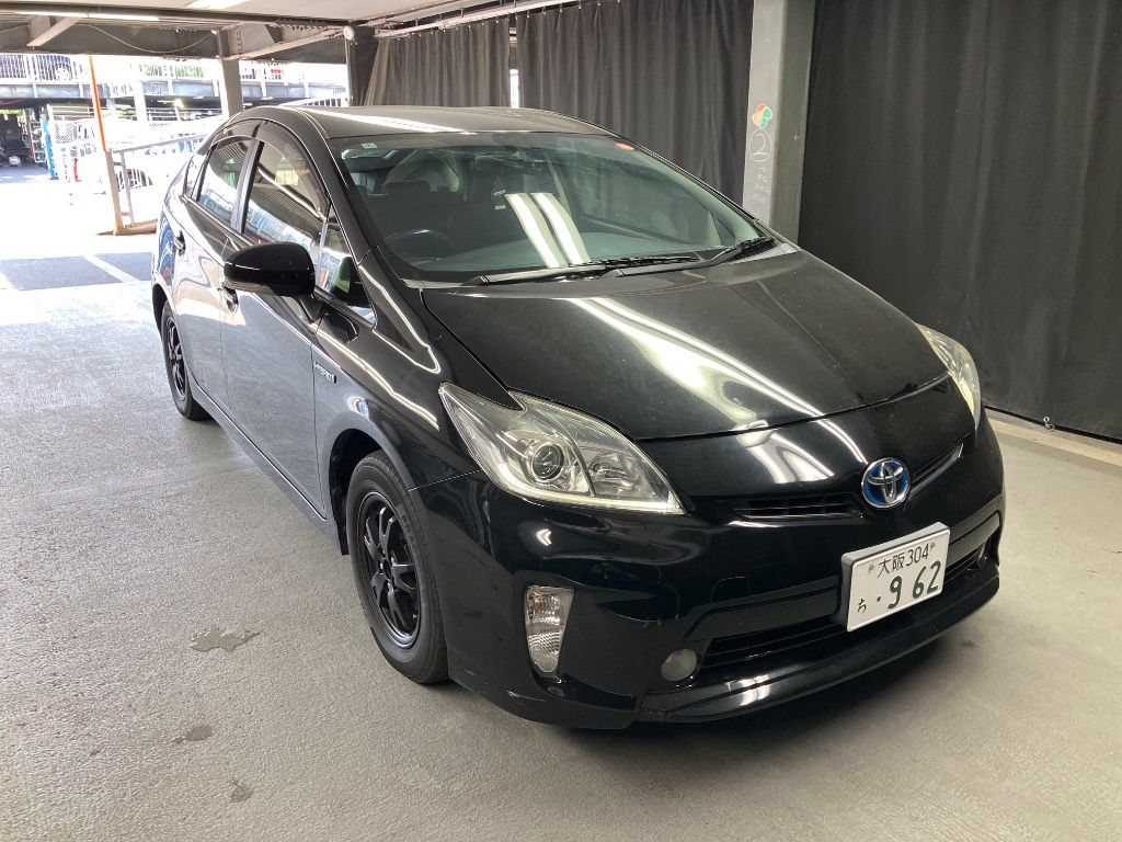 Japan Auction Vehicles 7 2014 Toyota Prius S auction photo
