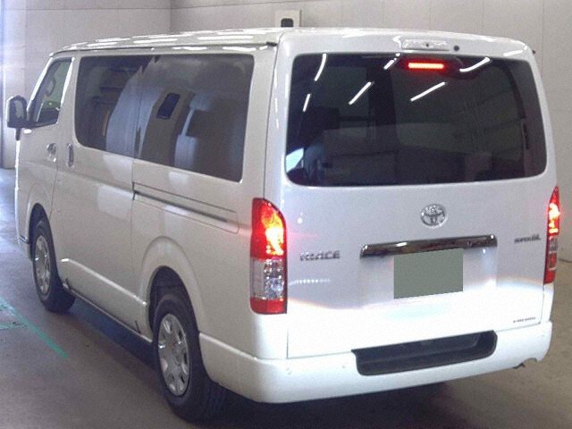 2026 Toyota Hiace LスーパーGLダーク2 auction photo 2