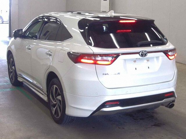 2019 Toyota Harrier Elegance 4WD auction photo 2
