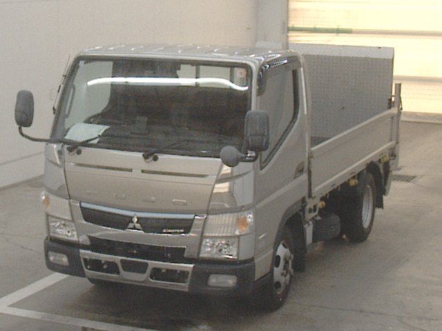 2019 Mitsubishi Fuso Canter Flatbed Japan auction vehicle