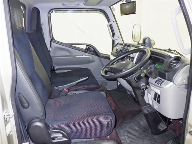 2019 Mitsubishi Fuso Canter Flatbed auction photo 5