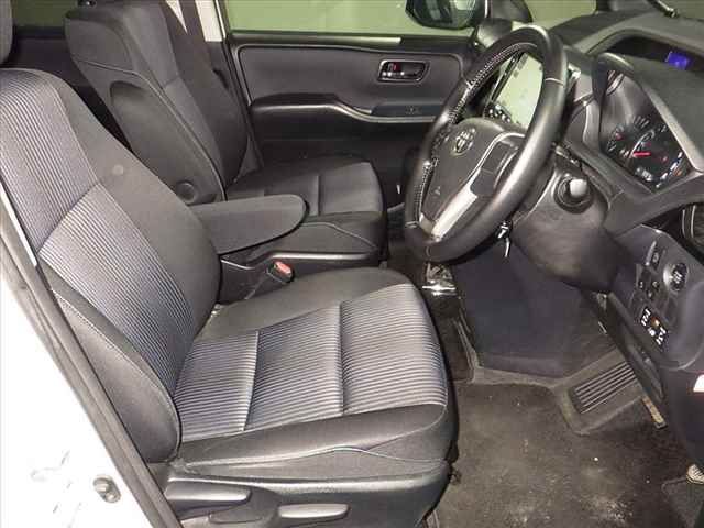 2016 Toyota Voxy ZSキラメキ2 auction photo 9