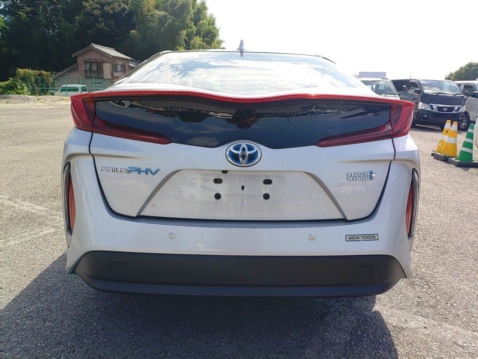 2019 Toyota Prius PHEV auction photo 5