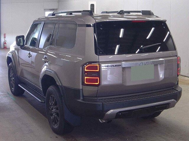 2025 Toyota Land Cruiser 250 VX 4WD auction photo 2