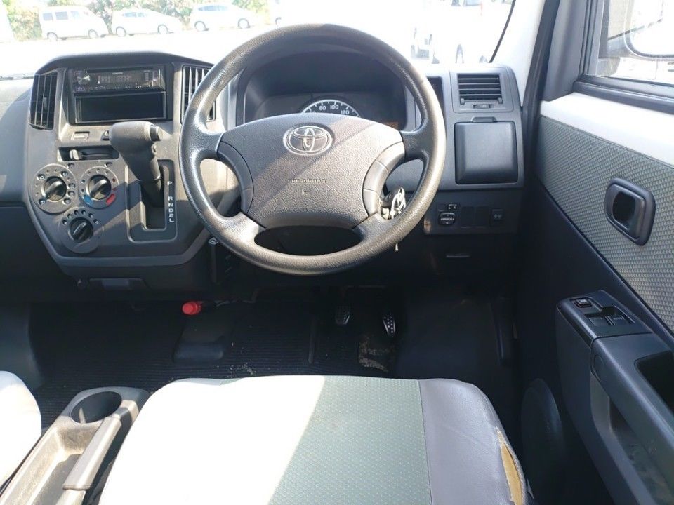 2020 Toyota TownAce auction photo 3