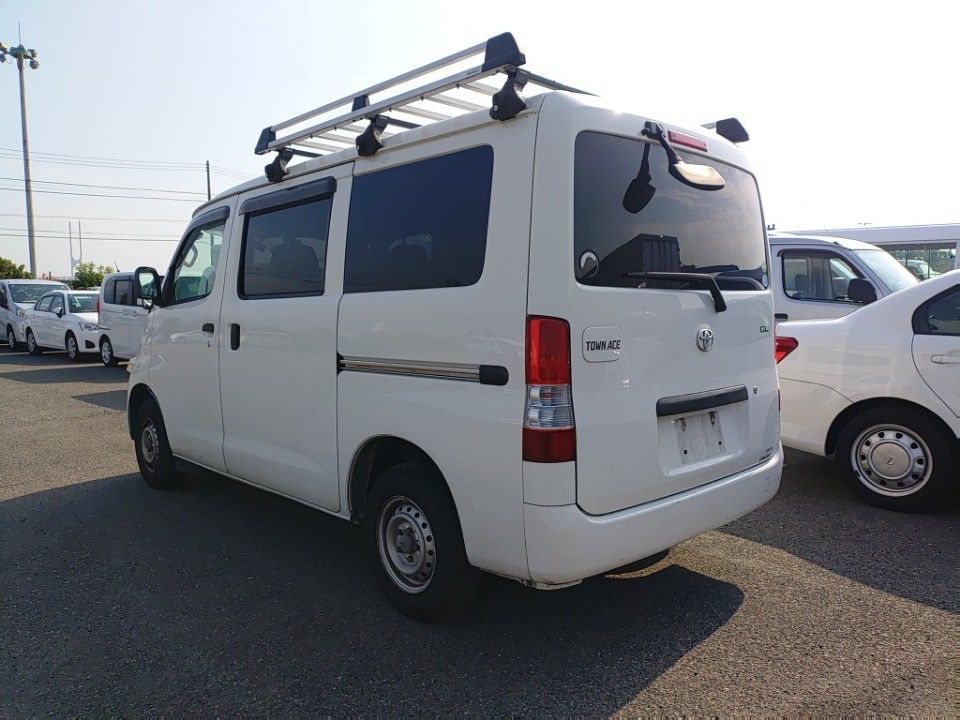 2020 Toyota TownAce auction photo 6