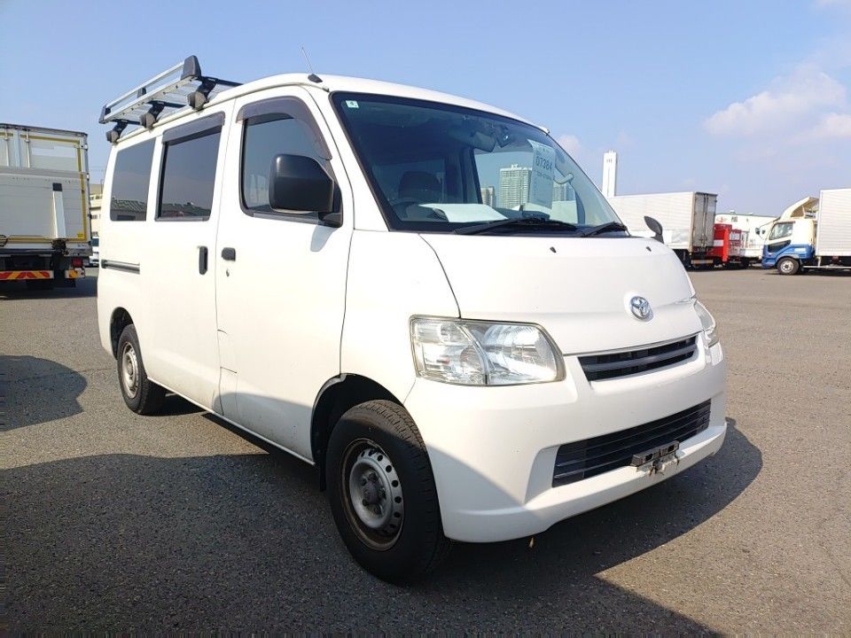 2020 Toyota TownAce auction photo 4