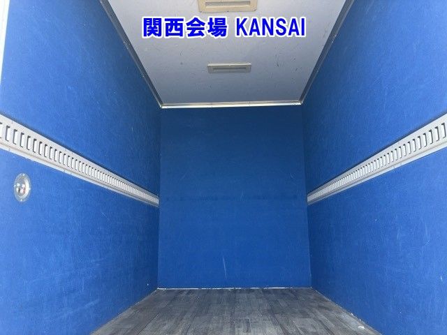 2013 Isuzu Elf Panel van auction photo 17