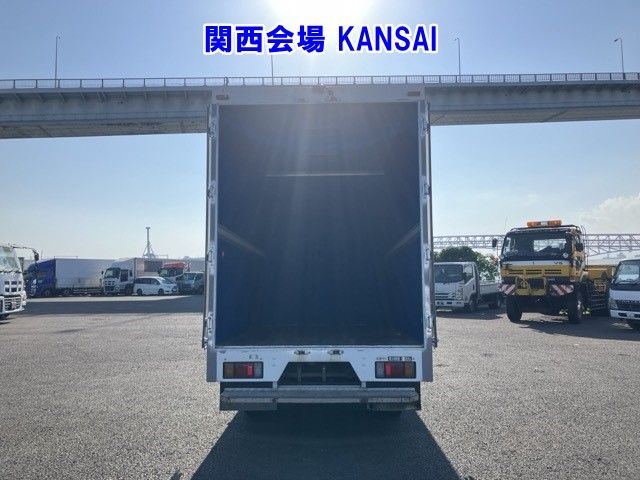2013 Isuzu Elf Panel van auction photo 3