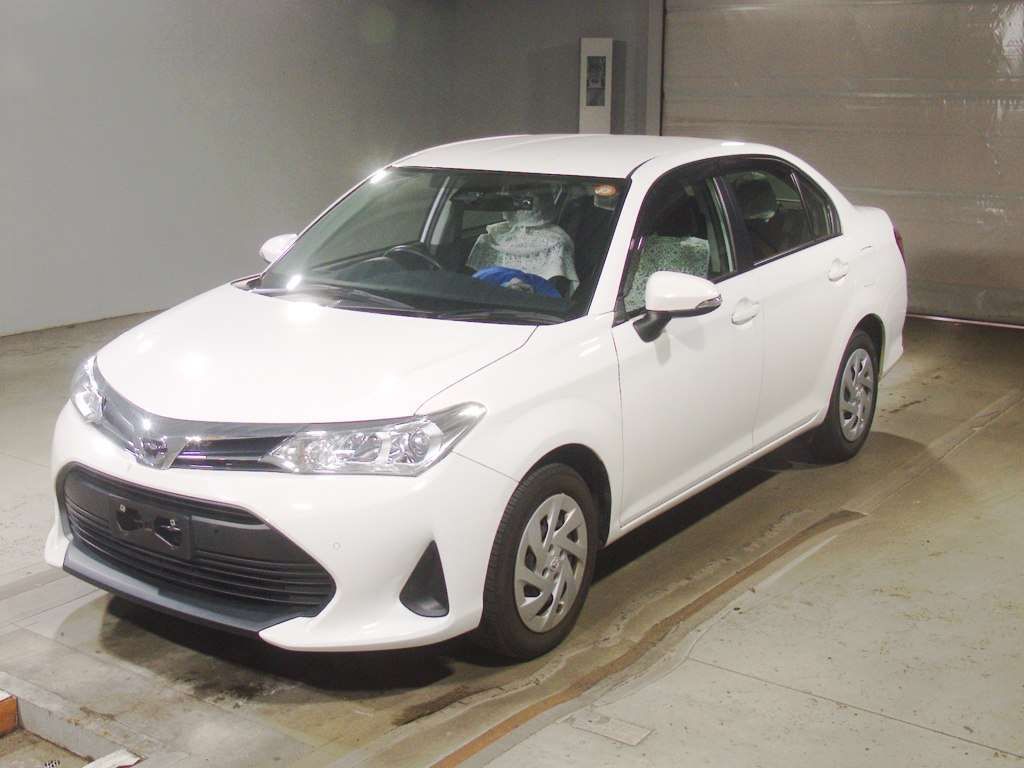 Japan Auction Vehicles 4 2021 Toyota Corolla Axio EX auction photo