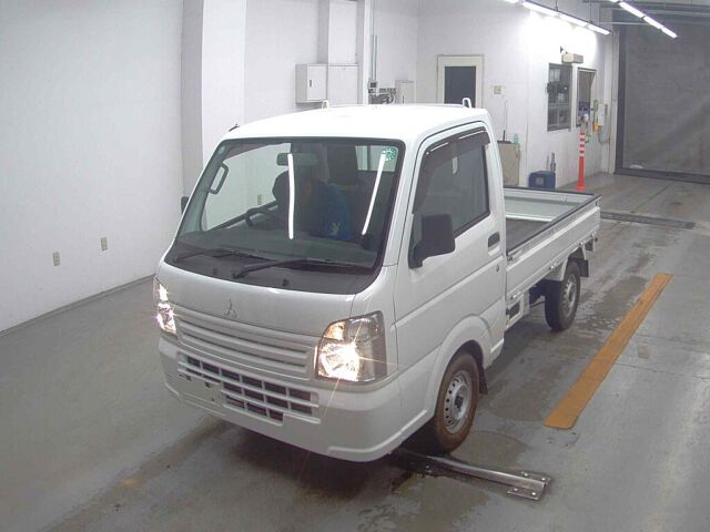2016 Mitsubishi Minicab M 4WD auction photo 4