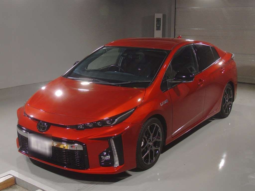 Japan Auction Vehicles 4 2018 Toyota Prius PHEV Sナビパッケージ・GRスポーツ auction photo