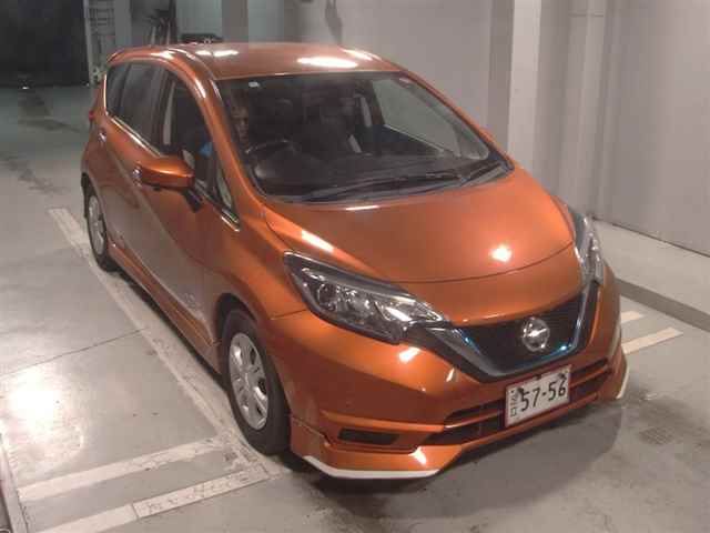 2016 Nissan Note e-パワーX Japan auction vehicle