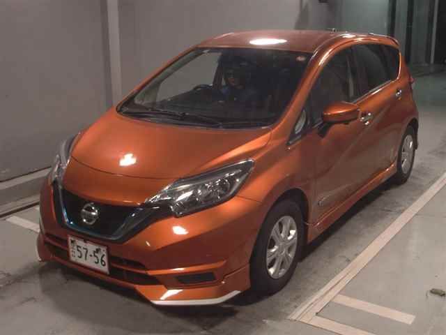 2016 Nissan Note e-パワーX auction photo 4