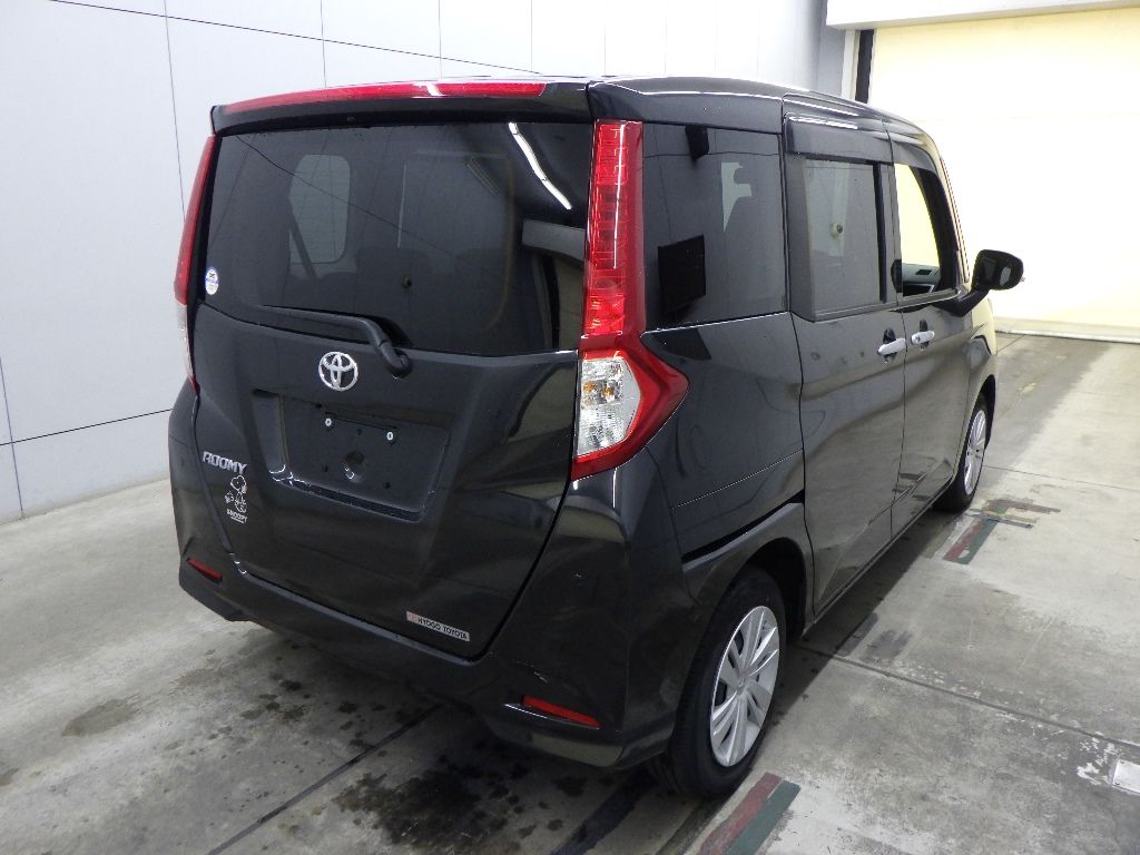 2023 Toyota Roomy G-T auction photo 2