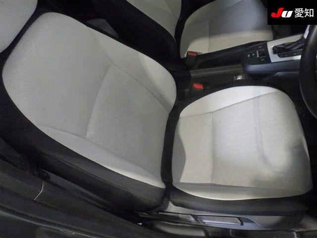 2020 Honda Fit ベーシック auction photo 6