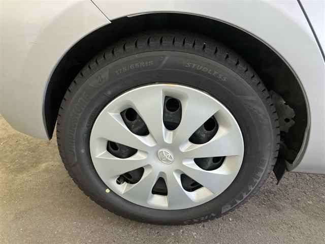 2014 Toyota Aqua S auction photo 8