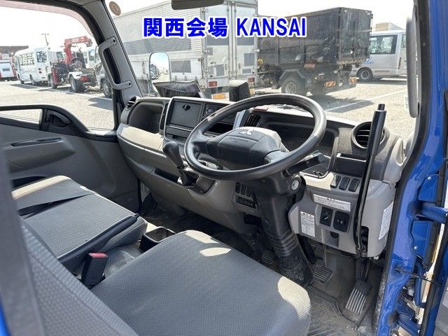 2018 Mitsubishi Fuso Canter dump auction photo 4