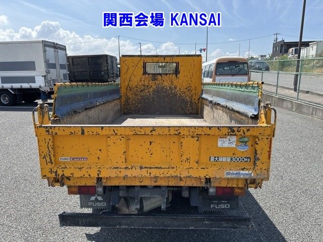 2018 Mitsubishi Fuso Canter dump auction photo 3