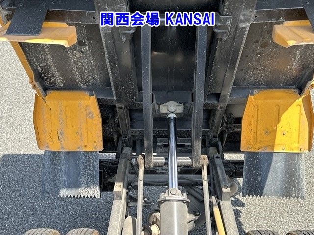 2018 Mitsubishi Fuso Canter dump auction photo 19