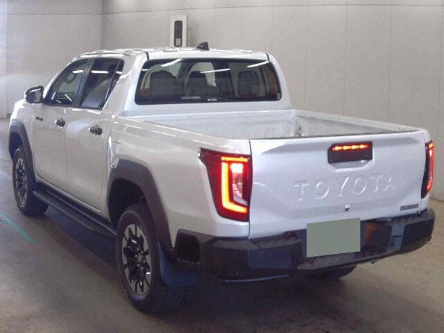 2026 Toyota Hilux Z 4WD auction photo 2