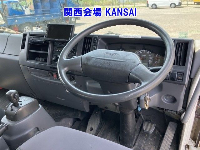 2007 Isuzu Forward ウイング auction photo 4