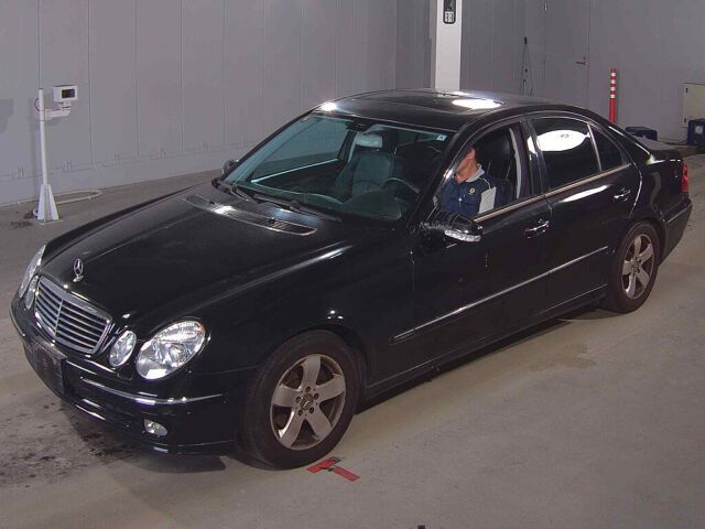 2004 Mercedes-Benz E-Class E320アバンギャルト auction photo 4