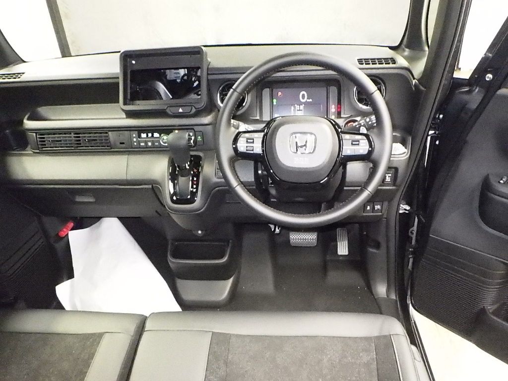 2026 Honda N-BOX Custom Turbo Black Style auction photo 3