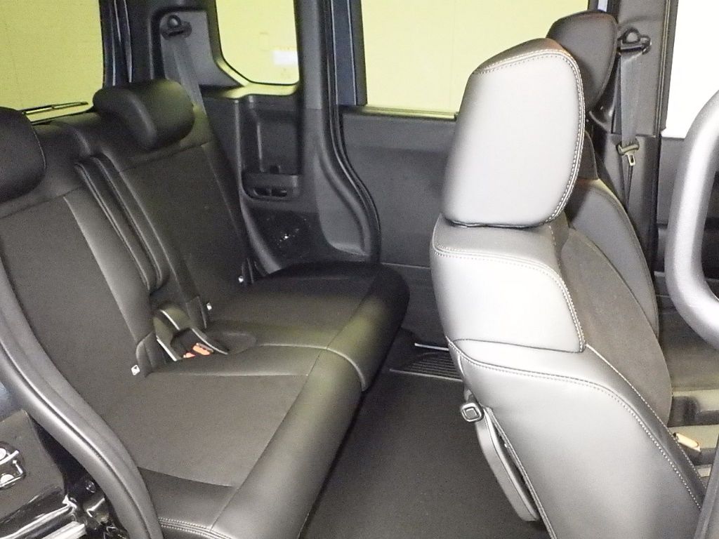 2026 Honda N-BOX Custom Turbo Black Style auction photo 7