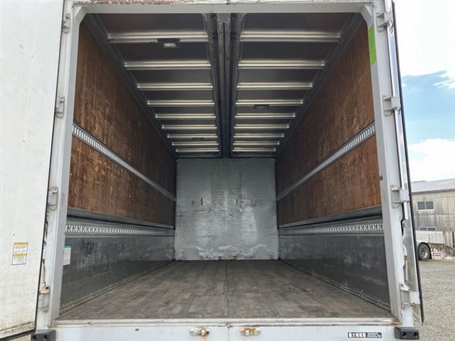 2007 Isuzu Forward Wing auction photo 4