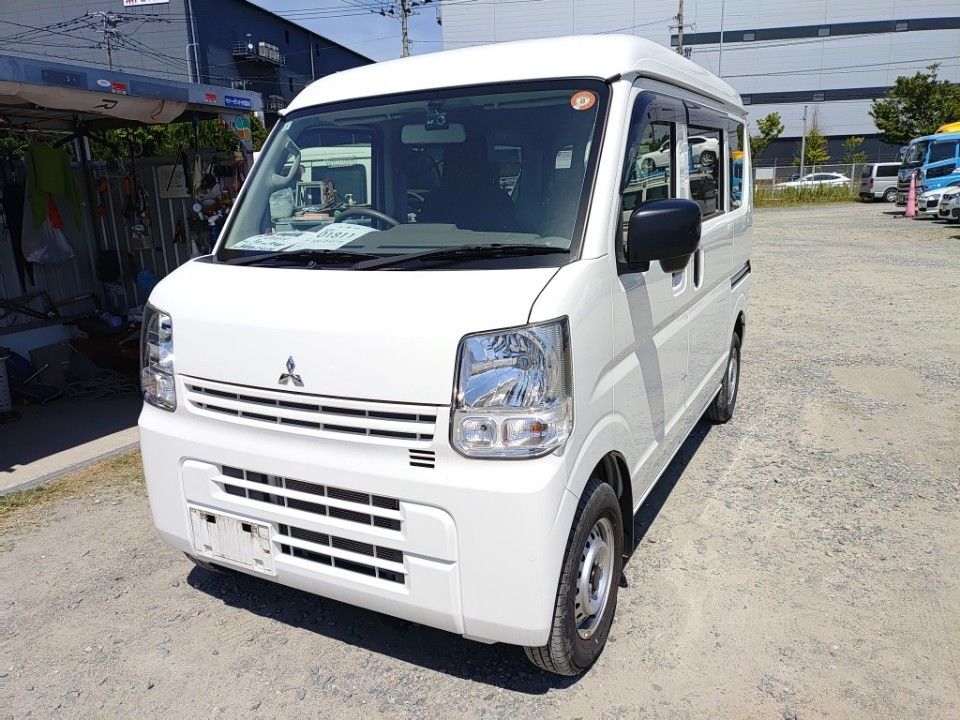 2022 Mitsubishi Minicab Japan auction vehicle