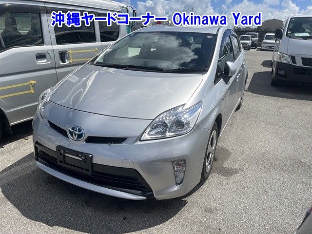 2015 Toyota Prius L Japan auction vehicle