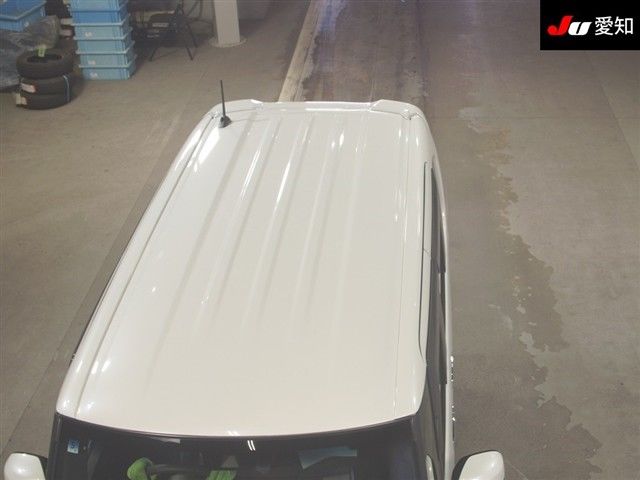 2022 Honda N-BOX L auction photo 9