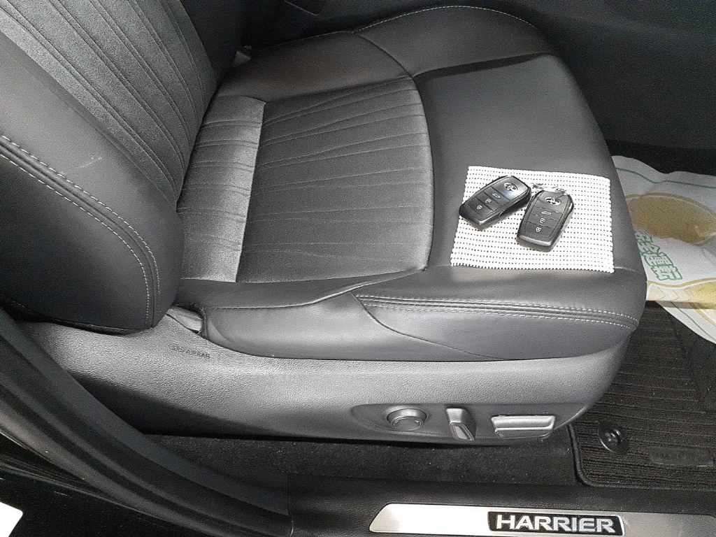 2023 Toyota Harrier G auction photo 10