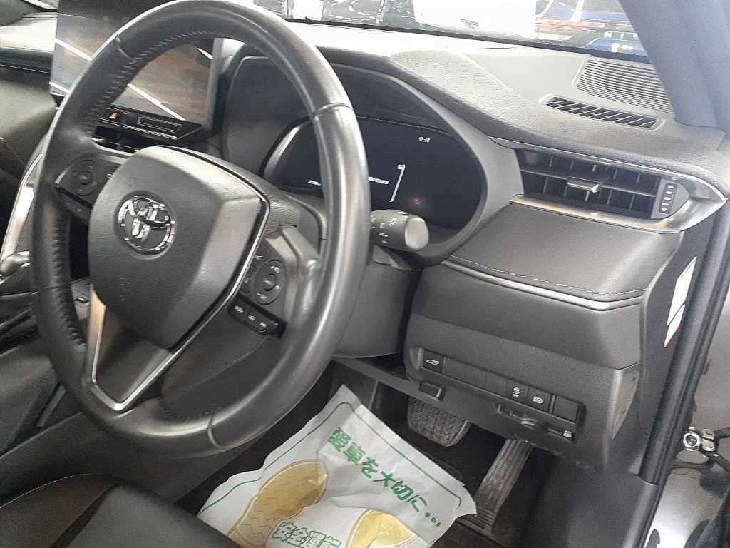 2023 Toyota Harrier G auction photo 9