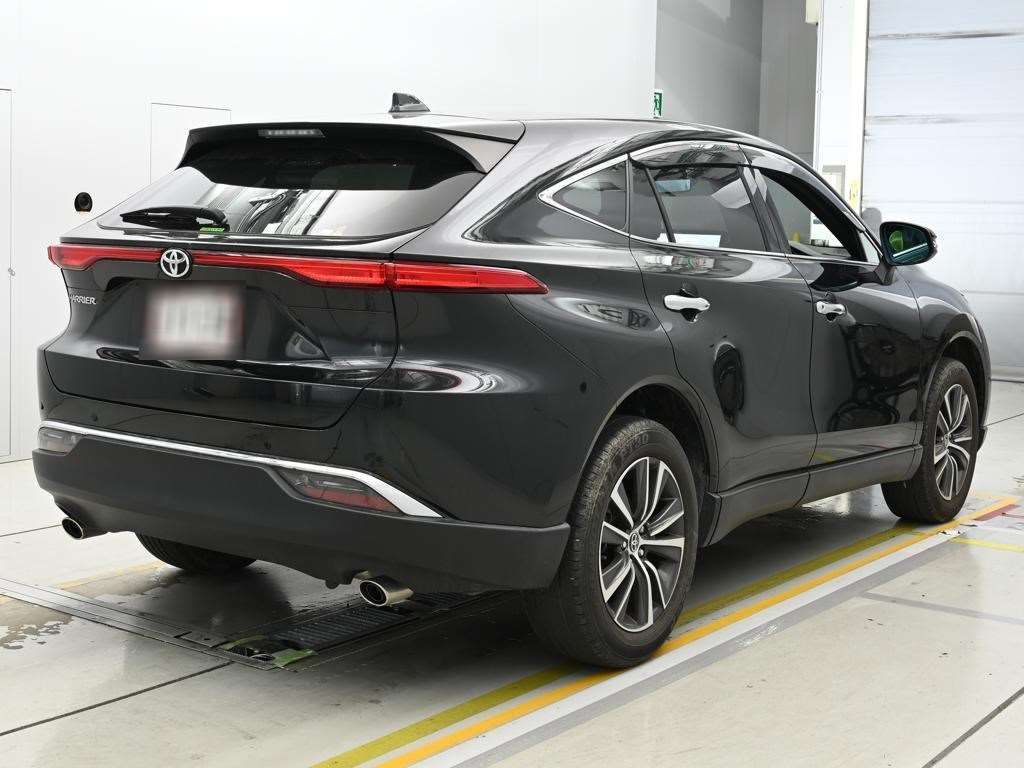 2023 Toyota Harrier G auction photo 2