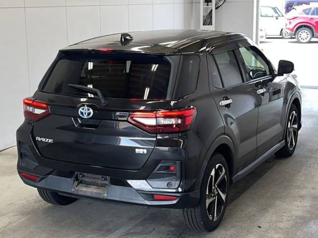 2022 Toyota Raize ハイブリッドZ auction photo 3