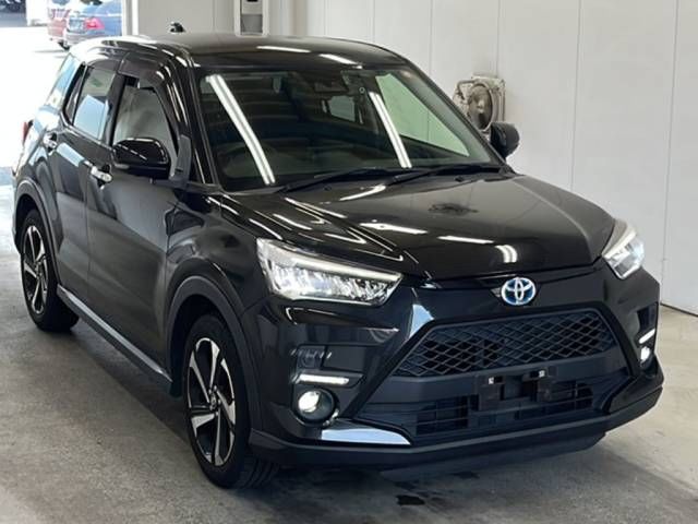 2022 Toyota Raize ハイブリッドZ auction photo 4