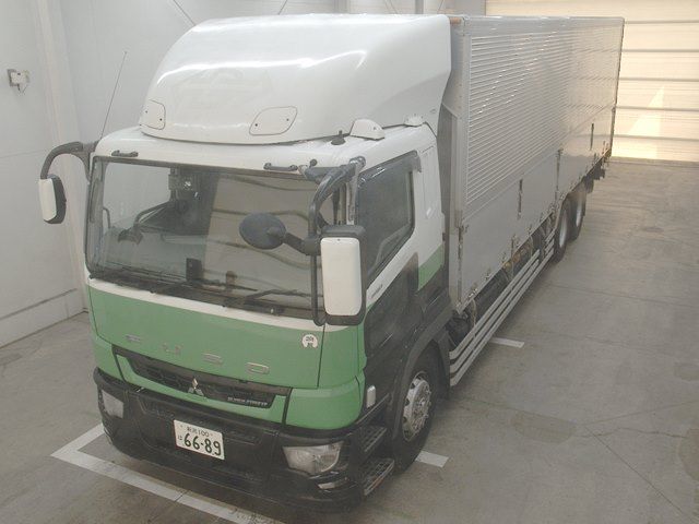 Japan Auction Vehicles 10 2020 Mitsubishi Fuso Wing auction photo