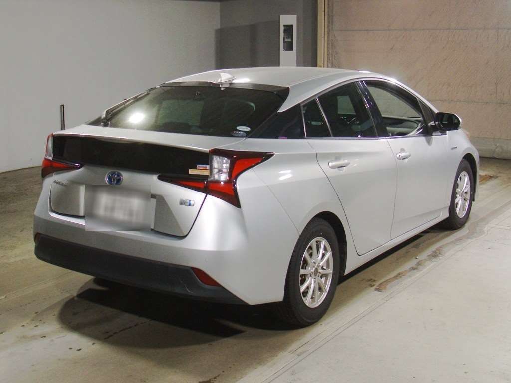 2019 Toyota Prius S auction photo 2