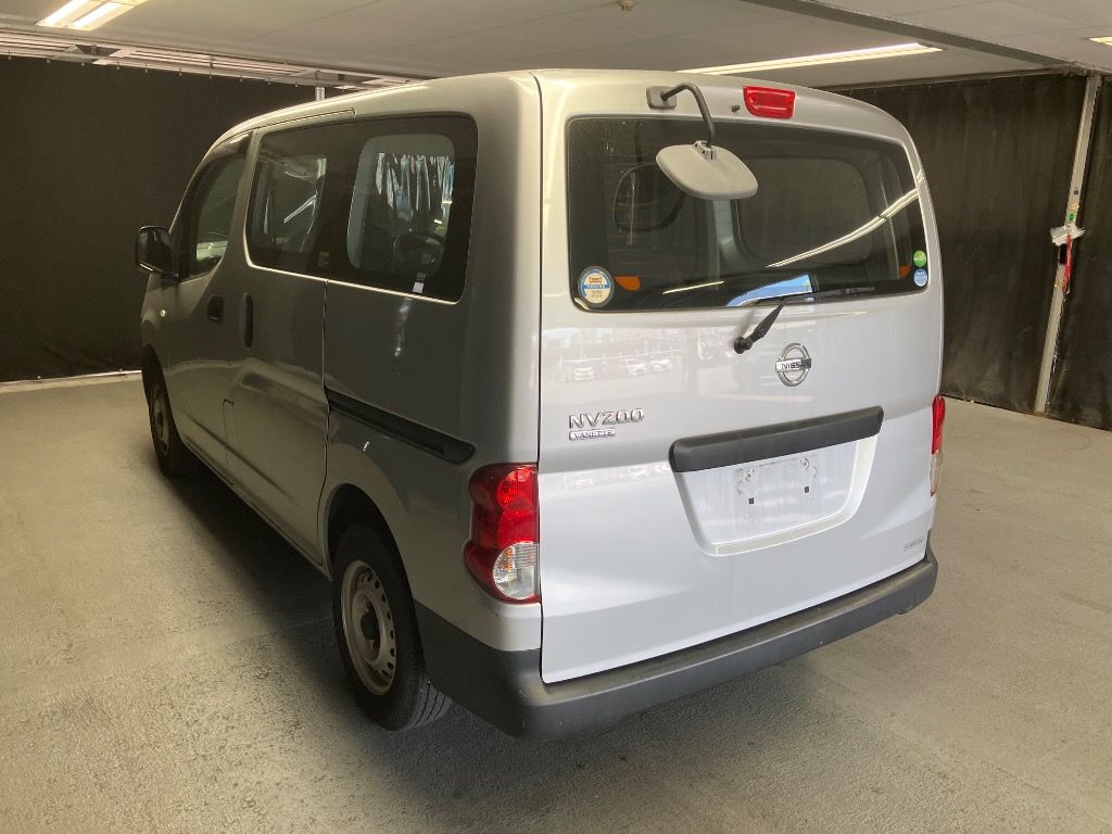 2018 Nissan NV200 Vanette DX auction photo 2