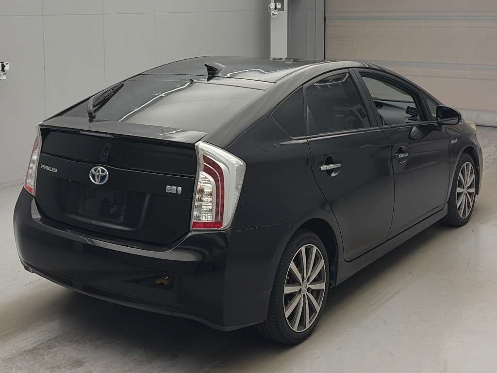 2014 Toyota Prius Gツーリングセレクション auction photo 2