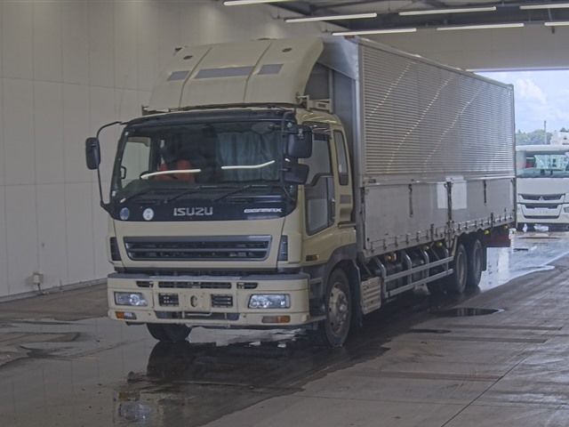 2005 Isuzu Giga アルミウイング Japan auction vehicle