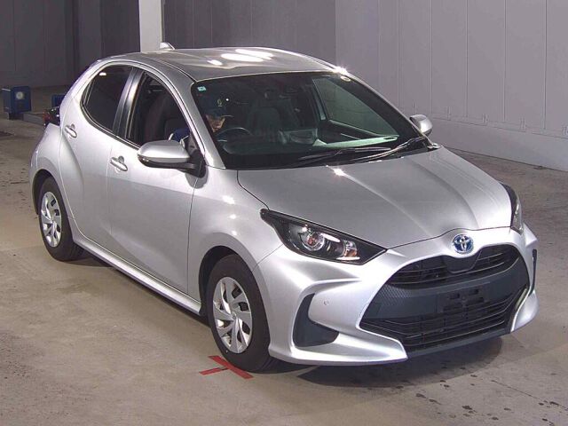 Japan Auction Vehicles 8 2021 Toyota Yaris Hybrid X auction photo
