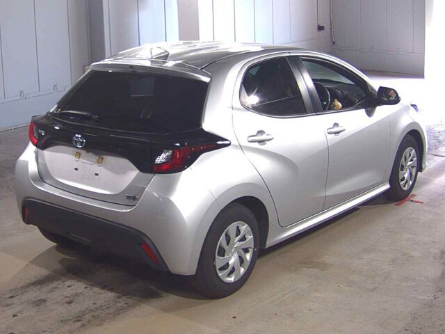 2021 Toyota Yaris Hybrid X auction photo 5