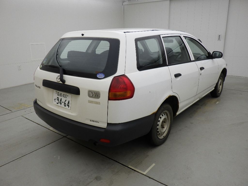 2004 Mazda ファミリア バン auction photo 2
